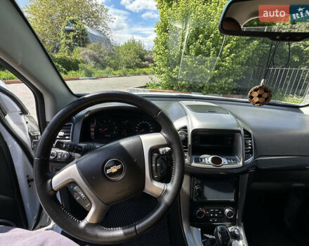 Білий Шевроле Каптіва, об'ємом двигуна 2.23 л та пробігом 178 тис. км за 11400 $, фото 13 на Automoto.ua