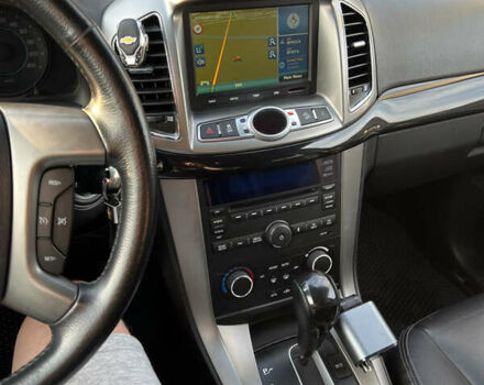 Білий Шевроле Каптіва, об'ємом двигуна 2.23 л та пробігом 241 тис. км за 12300 $, фото 12 на Automoto.ua