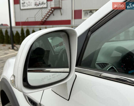 Белый Шевроле Каптива, объемом двигателя 2.2 л и пробегом 200 тыс. км за 11999 $, фото 56 на Automoto.ua