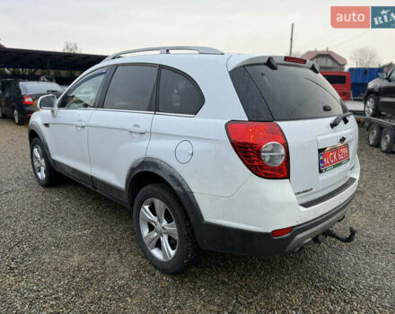 Білий Шевроле Каптіва, об'ємом двигуна 2.23 л та пробігом 215 тис. км за 9250 $, фото 4 на Automoto.ua