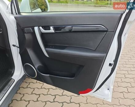 Белый Шевроле Каптива, объемом двигателя 2.2 л и пробегом 112 тыс. км за 13750 $, фото 85 на Automoto.ua