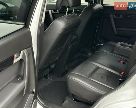 Белый Шевроле Каптива, объемом двигателя 2.2 л и пробегом 157 тыс. км за 11800 $, фото 12 на Automoto.ua