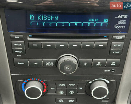 Белый Шевроле Каптива, объемом двигателя 2.2 л и пробегом 157 тыс. км за 11800 $, фото 20 на Automoto.ua