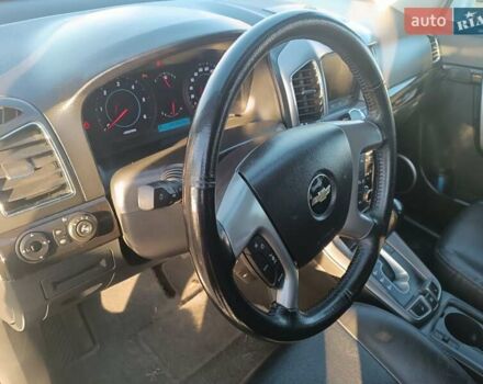 Білий Шевроле Каптіва, об'ємом двигуна 2.2 л та пробігом 247 тис. км за 11500 $, фото 12 на Automoto.ua