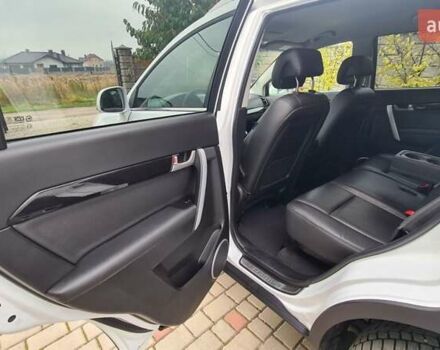 Белый Шевроле Каптива, объемом двигателя 2.2 л и пробегом 219 тыс. км за 9997 $, фото 31 на Automoto.ua