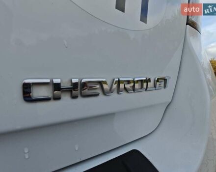 Белый Шевроле Каптива, объемом двигателя 2.2 л и пробегом 112 тыс. км за 13750 $, фото 51 на Automoto.ua