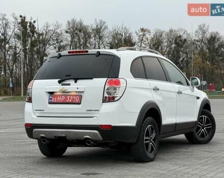 Белый Шевроле Каптива, объемом двигателя 2.2 л и пробегом 150 тыс. км за 12200 $, фото 50 на Automoto.ua