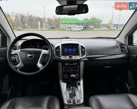 Белый Шевроле Каптива, объемом двигателя 2.2 л и пробегом 150 тыс. км за 12200 $, фото 26 на Automoto.ua