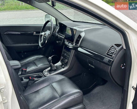 Белый Шевроле Каптива, объемом двигателя 2.23 л и пробегом 223 тыс. км за 8800 $, фото 12 на Automoto.ua