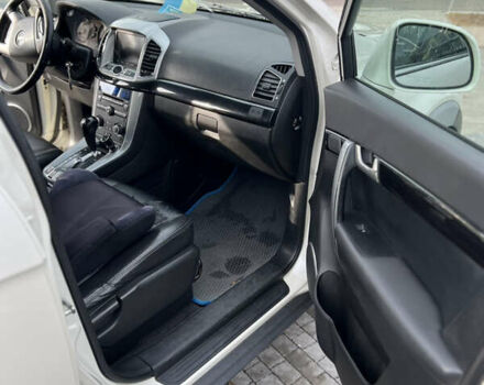 Білий Шевроле Каптіва, об'ємом двигуна 2.23 л та пробігом 210 тис. км за 9900 $, фото 5 на Automoto.ua