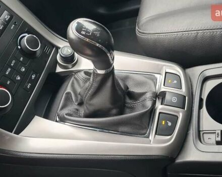 Белый Шевроле Каптива, объемом двигателя 2.2 л и пробегом 219 тыс. км за 9997 $, фото 41 на Automoto.ua