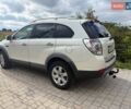 Белый Шевроле Каптива, объемом двигателя 2.2 л и пробегом 210 тыс. км за 11000 $, фото 2 на Automoto.ua