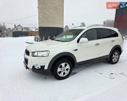 Белый Шевроле Каптива, объемом двигателя 2.2 л и пробегом 189 тыс. км за 11500 $, фото 3 на Automoto.ua