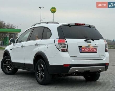 Белый Шевроле Каптива, объемом двигателя 2.2 л и пробегом 150 тыс. км за 12200 $, фото 14 на Automoto.ua