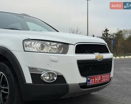 Белый Шевроле Каптива, объемом двигателя 2.2 л и пробегом 150 тыс. км за 12200 $, фото 58 на Automoto.ua