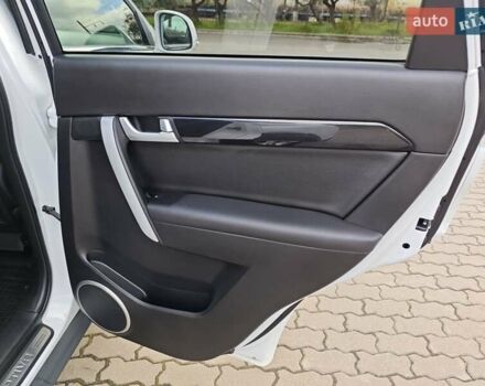 Белый Шевроле Каптива, объемом двигателя 2.2 л и пробегом 112 тыс. км за 13750 $, фото 89 на Automoto.ua