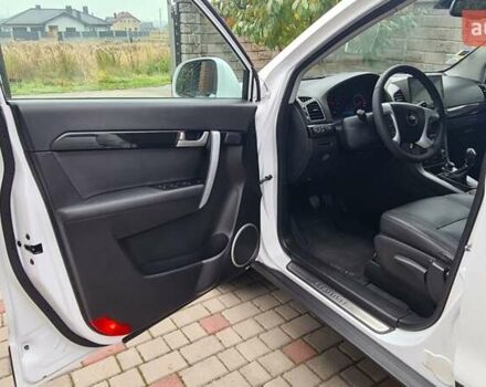 Белый Шевроле Каптива, объемом двигателя 2.2 л и пробегом 219 тыс. км за 9997 $, фото 44 на Automoto.ua