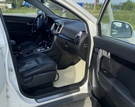 Белый Шевроле Каптива, объемом двигателя 2.2 л и пробегом 230 тыс. км за 10800 $, фото 6 на Automoto.ua