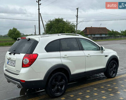 Белый Шевроле Каптива, объемом двигателя 2.23 л и пробегом 223 тыс. км за 8800 $, фото 10 на Automoto.ua