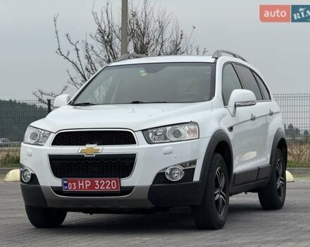 Белый Шевроле Каптива, объемом двигателя 2.2 л и пробегом 150 тыс. км за 12200 $, фото 1 на Automoto.ua