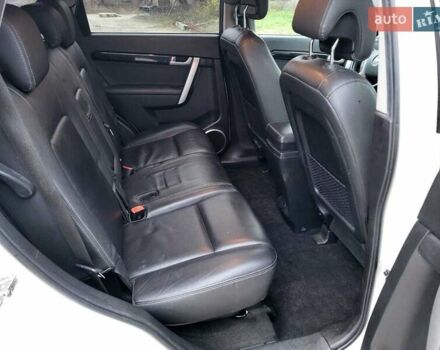 Білий Шевроле Каптіва, об'ємом двигуна 2.23 л та пробігом 208 тис. км за 10800 $, фото 24 на Automoto.ua