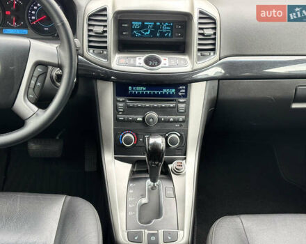 Белый Шевроле Каптива, объемом двигателя 2.2 л и пробегом 157 тыс. км за 11800 $, фото 22 на Automoto.ua