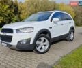 Белый Шевроле Каптива, объемом двигателя 2.2 л и пробегом 112 тыс. км за 13750 $, фото 2 на Automoto.ua