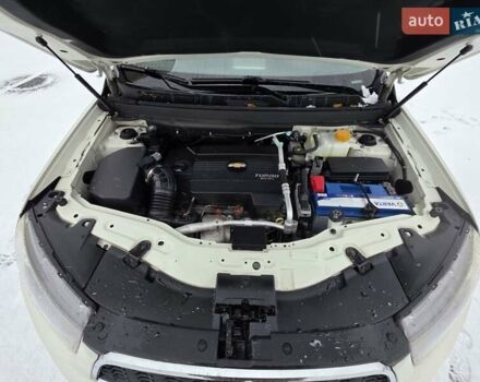 Белый Шевроле Каптива, объемом двигателя 2.2 л и пробегом 189 тыс. км за 11500 $, фото 8 на Automoto.ua