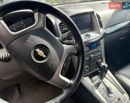 Белый Шевроле Каптива, объемом двигателя 2.2 л и пробегом 210 тыс. км за 11000 $, фото 8 на Automoto.ua