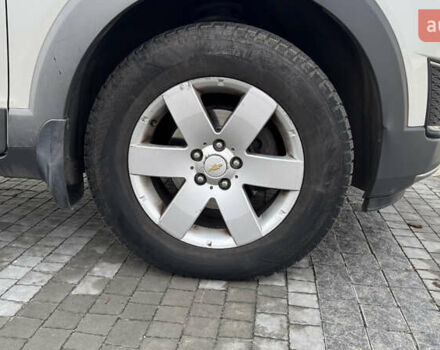 Білий Шевроле Каптіва, об'ємом двигуна 2.23 л та пробігом 210 тис. км за 9900 $, фото 16 на Automoto.ua