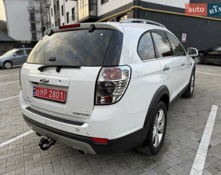 Белый Шевроле Каптива, объемом двигателя 2.2 л и пробегом 200 тыс. км за 12000 $, фото 8 на Automoto.ua
