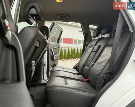 Белый Шевроле Каптива, объемом двигателя 2.2 л и пробегом 200 тыс. км за 12000 $, фото 27 на Automoto.ua