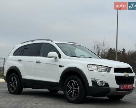 Белый Шевроле Каптива, объемом двигателя 2.2 л и пробегом 150 тыс. км за 12200 $, фото 4 на Automoto.ua