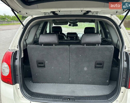 Белый Шевроле Каптива, объемом двигателя 2.23 л и пробегом 223 тыс. км за 8800 $, фото 28 на Automoto.ua