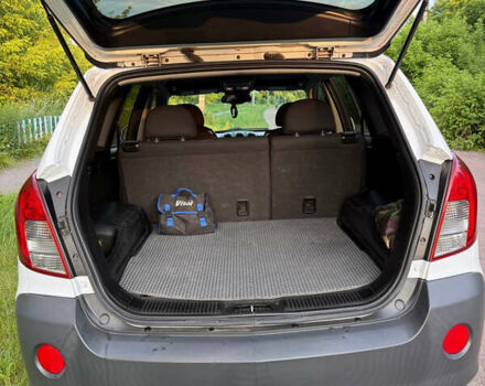 Белый Шевроле Каптива, объемом двигателя 2.38 л и пробегом 220 тыс. км за 9999 $, фото 10 на Automoto.ua