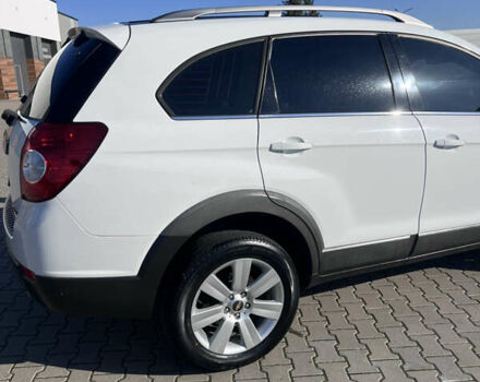 Білий Шевроле Каптіва, об'ємом двигуна 2.2 л та пробігом 221 тис. км за 11100 $, фото 12 на Automoto.ua