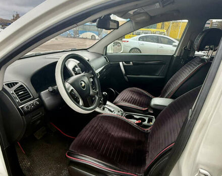 Белый Шевроле Каптива, объемом двигателя 2.23 л и пробегом 178 тыс. км за 10900 $, фото 7 на Automoto.ua