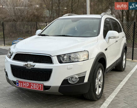 Белый Шевроле Каптива, объемом двигателя 2.2 л и пробегом 200 тыс. км за 12000 $, фото 3 на Automoto.ua