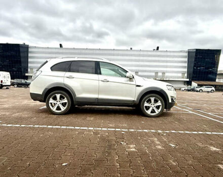 Белый Шевроле Каптива, объемом двигателя 2.23 л и пробегом 178 тыс. км за 10900 $, фото 3 на Automoto.ua