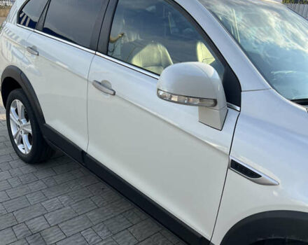 Білий Шевроле Каптіва, об'ємом двигуна 2.23 л та пробігом 241 тис. км за 12300 $, фото 4 на Automoto.ua