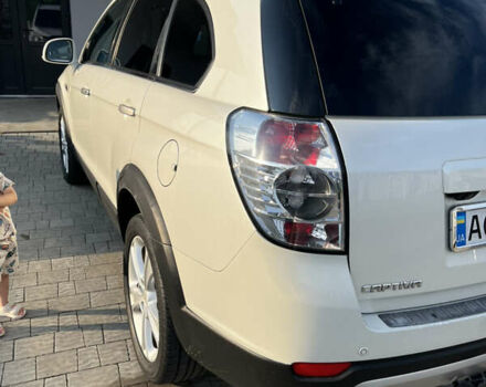 Білий Шевроле Каптіва, об'ємом двигуна 2.23 л та пробігом 241 тис. км за 12300 $, фото 9 на Automoto.ua