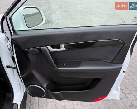 Белый Шевроле Каптива, объемом двигателя 2.2 л и пробегом 150 тыс. км за 12200 $, фото 43 на Automoto.ua