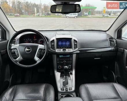 Белый Шевроле Каптива, объемом двигателя 2.2 л и пробегом 150 тыс. км за 12200 $, фото 28 на Automoto.ua