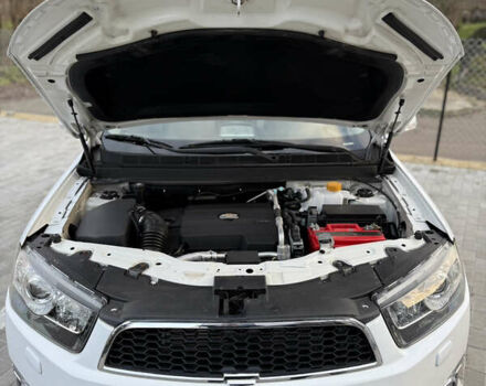 Белый Шевроле Каптива, объемом двигателя 2.2 л и пробегом 200 тыс. км за 12000 $, фото 17 на Automoto.ua