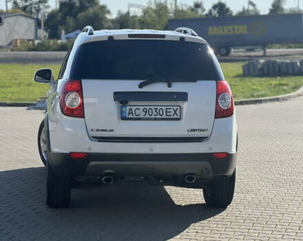 Білий Шевроле Каптіва, об'ємом двигуна 2.2 л та пробігом 221 тис. км за 11100 $, фото 9 на Automoto.ua