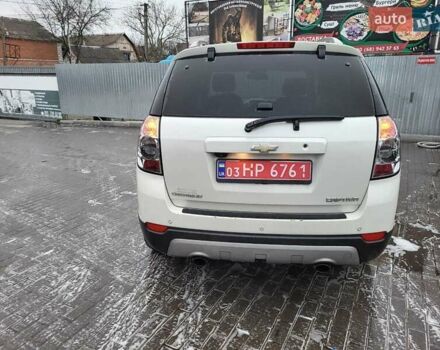 Білий Шевроле Каптіва, об'ємом двигуна 2.23 л та пробігом 208 тис. км за 10800 $, фото 4 на Automoto.ua