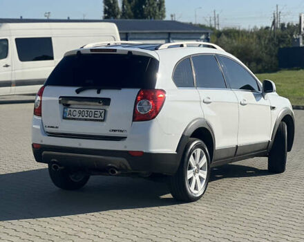 Білий Шевроле Каптіва, об'ємом двигуна 2.2 л та пробігом 221 тис. км за 11100 $, фото 8 на Automoto.ua