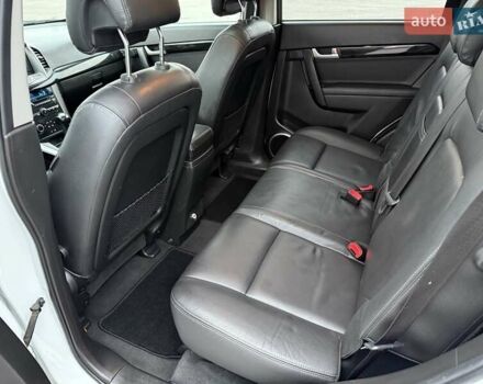 Белый Шевроле Каптива, объемом двигателя 2.2 л и пробегом 150 тыс. км за 12200 $, фото 31 на Automoto.ua