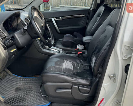 Білий Шевроле Каптіва, об'ємом двигуна 2.23 л та пробігом 210 тис. км за 9900 $, фото 4 на Automoto.ua