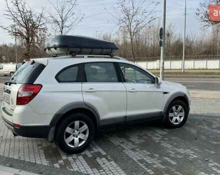 Білий Шевроле Каптіва, об'ємом двигуна 2.23 л та пробігом 210 тис. км за 9900 $, фото 2 на Automoto.ua